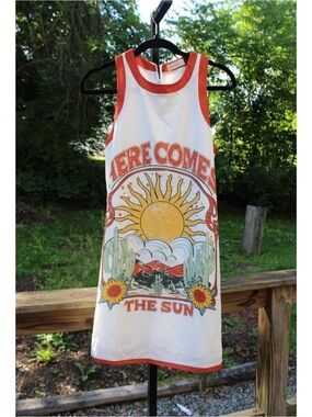 Nice To Meet You “Here Comes The Sun” Graphic Mini Dress | Size L